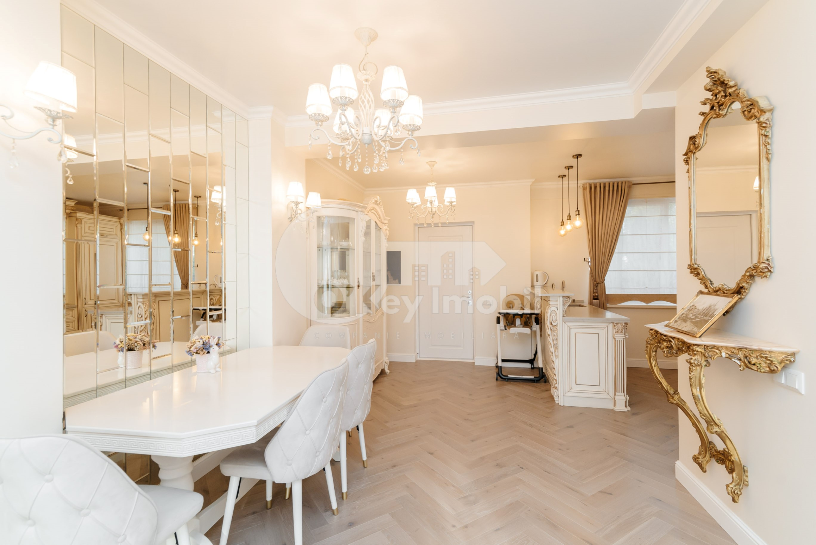 Townhouse, Centru, MELESTIU