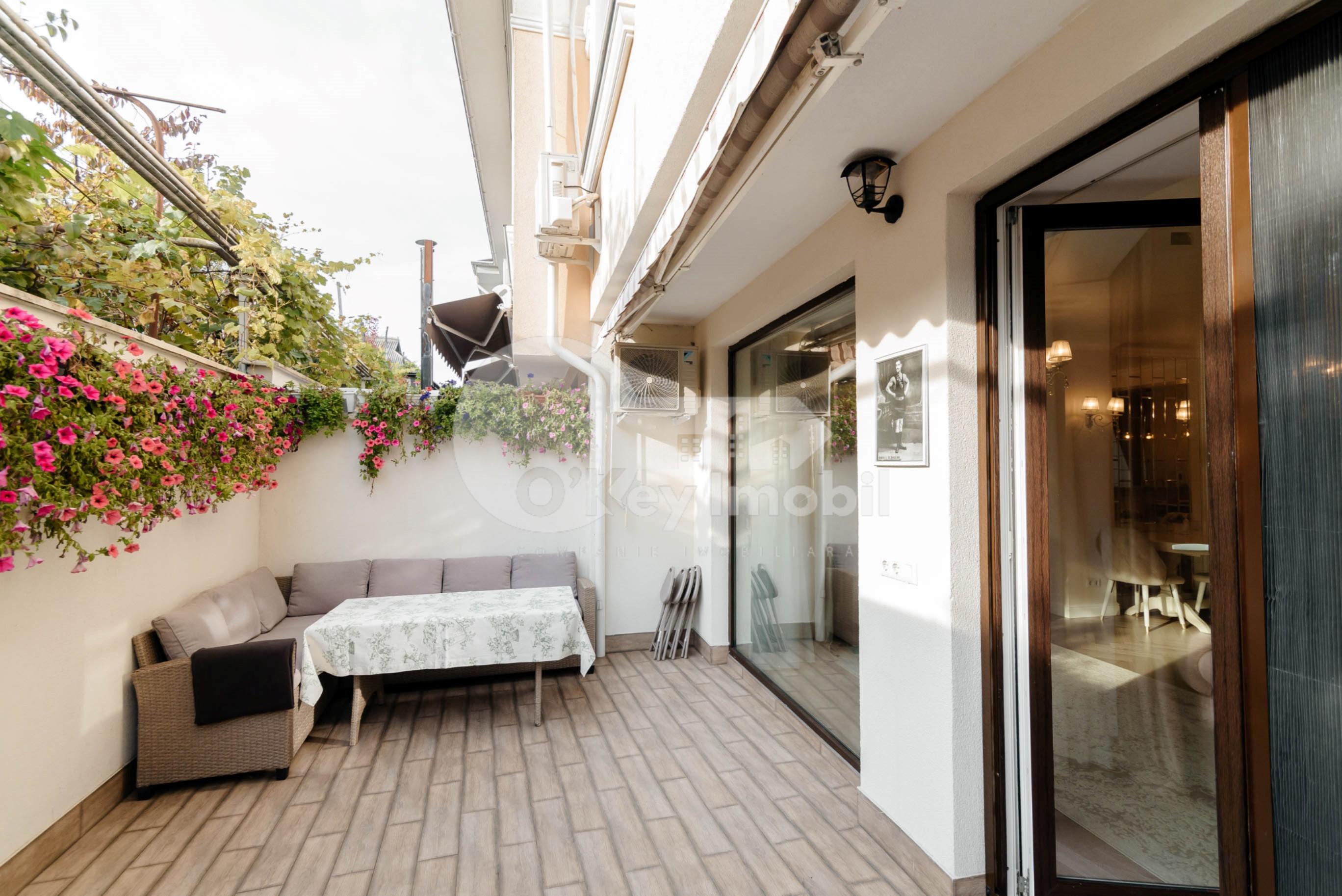 Townhouse, Centru, MELESTIU