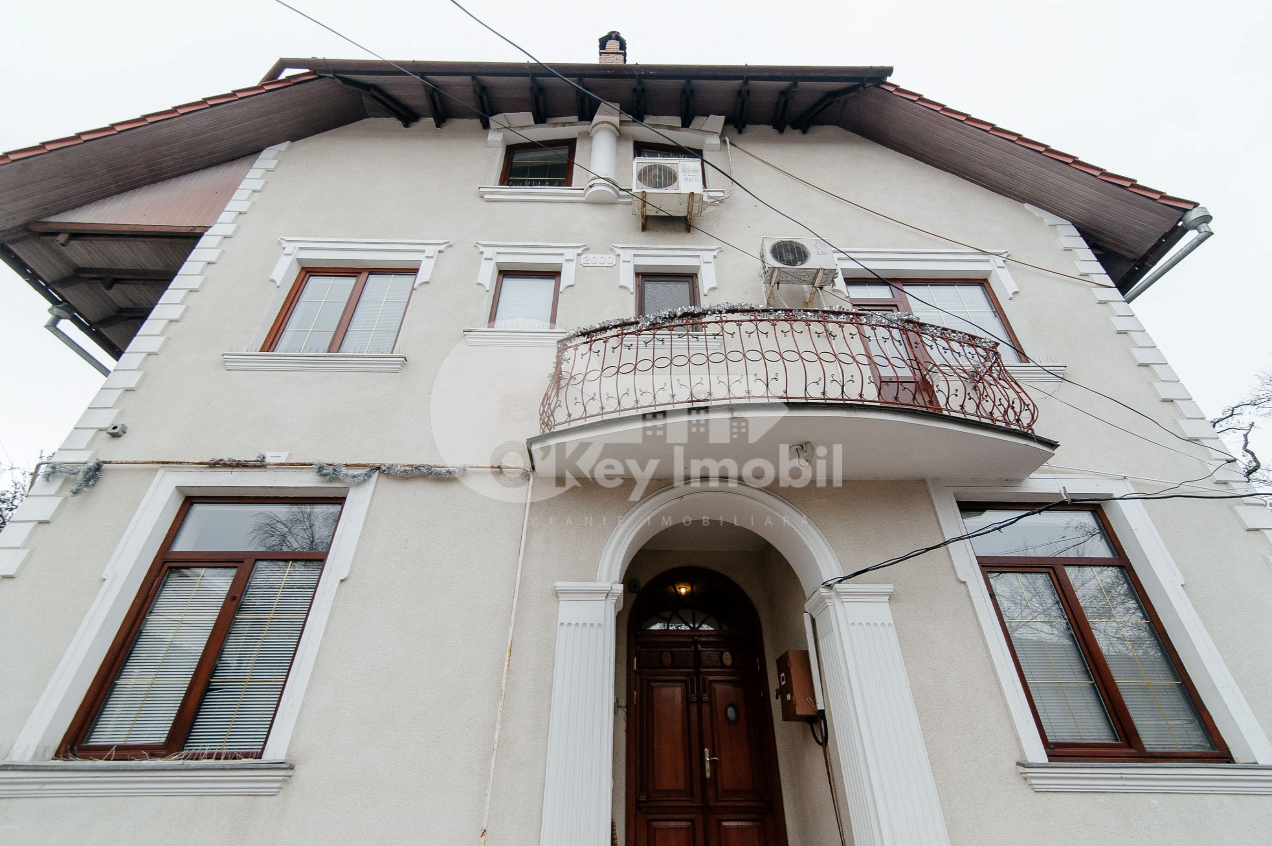 Oficiu, Centru, NICOLAE IORGA