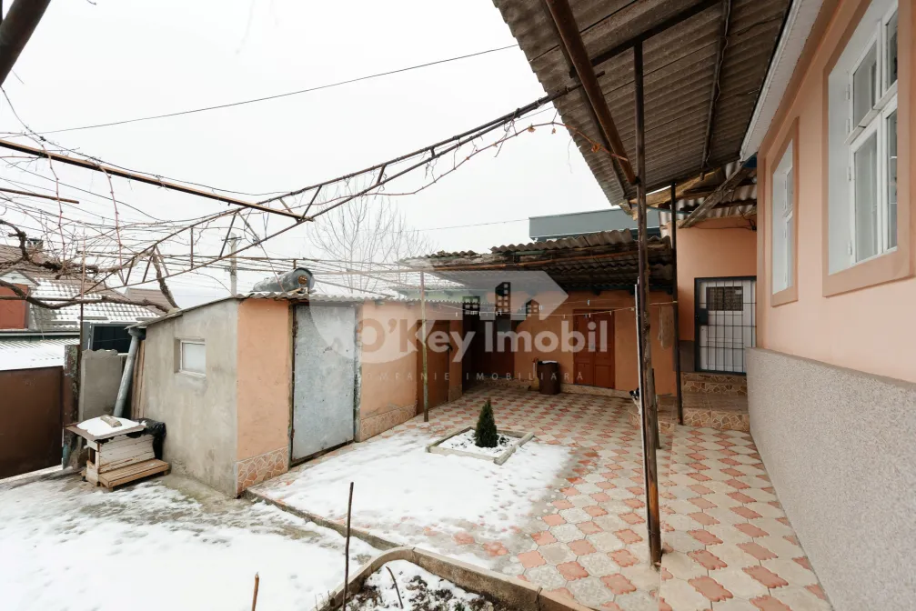 Casă, CRIULENI