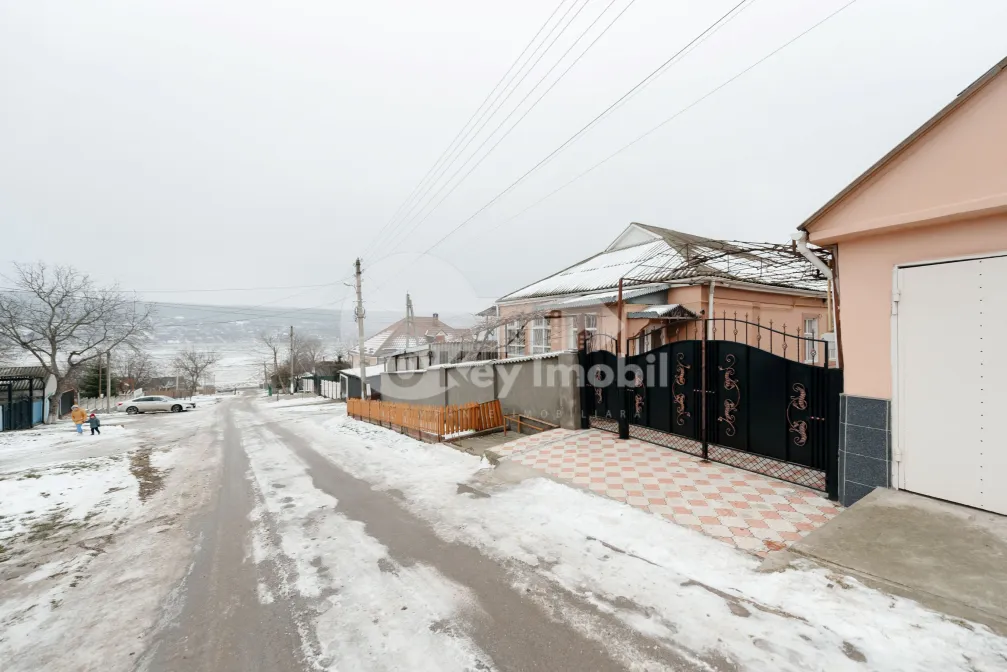 Casă, CRIULENI