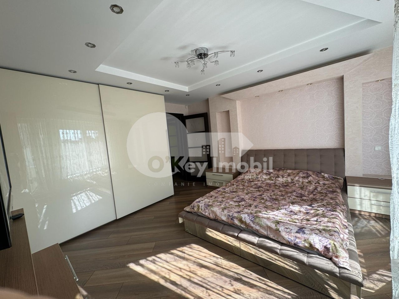 Apartament, Centru, VALEA TRANDAFIRILOR