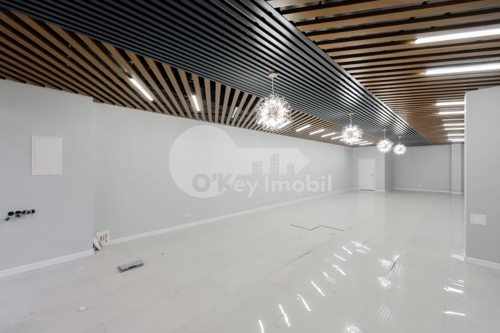 Spațiu comercial, DUMBRAVA