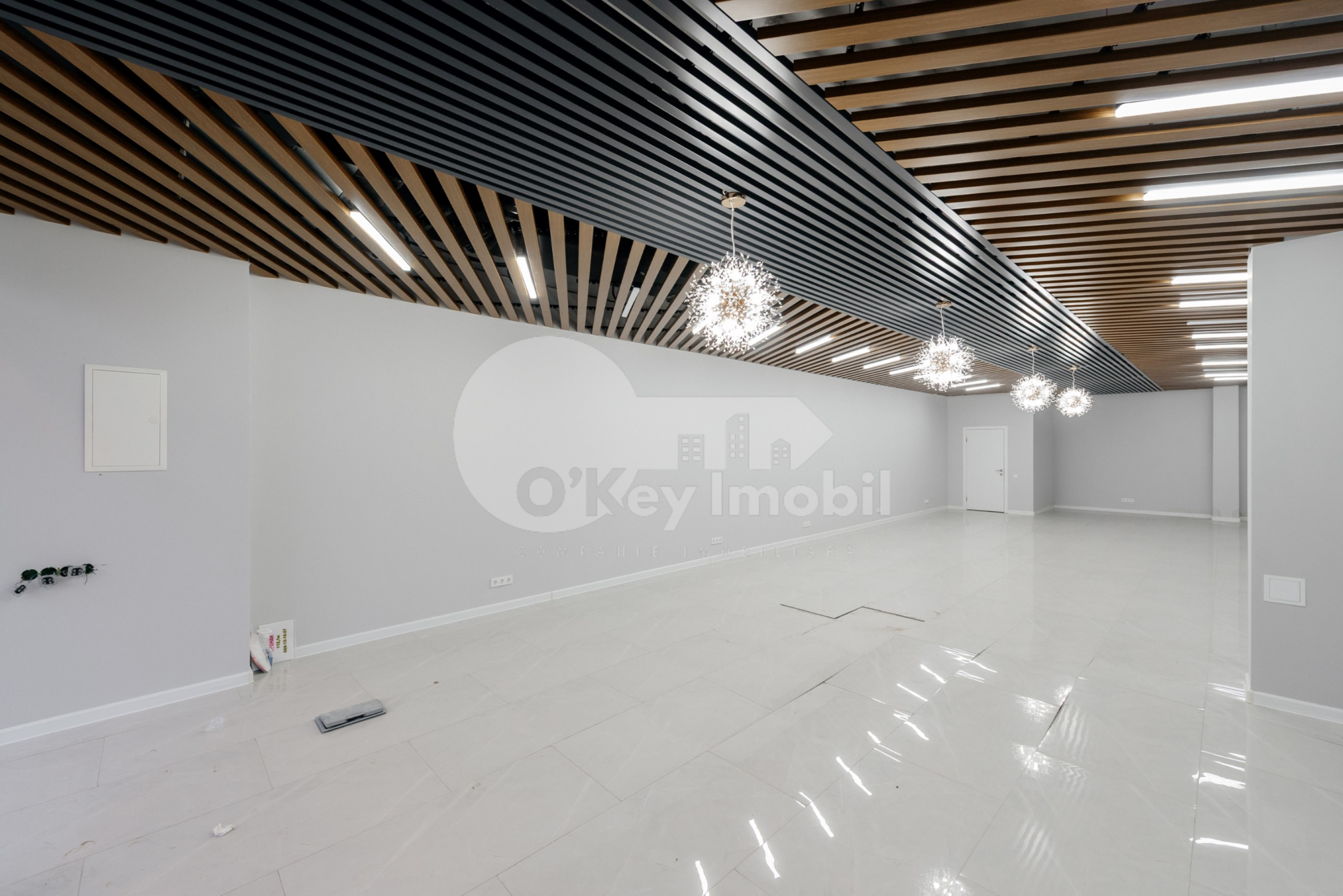 Spațiu comercial, DUMBRAVA