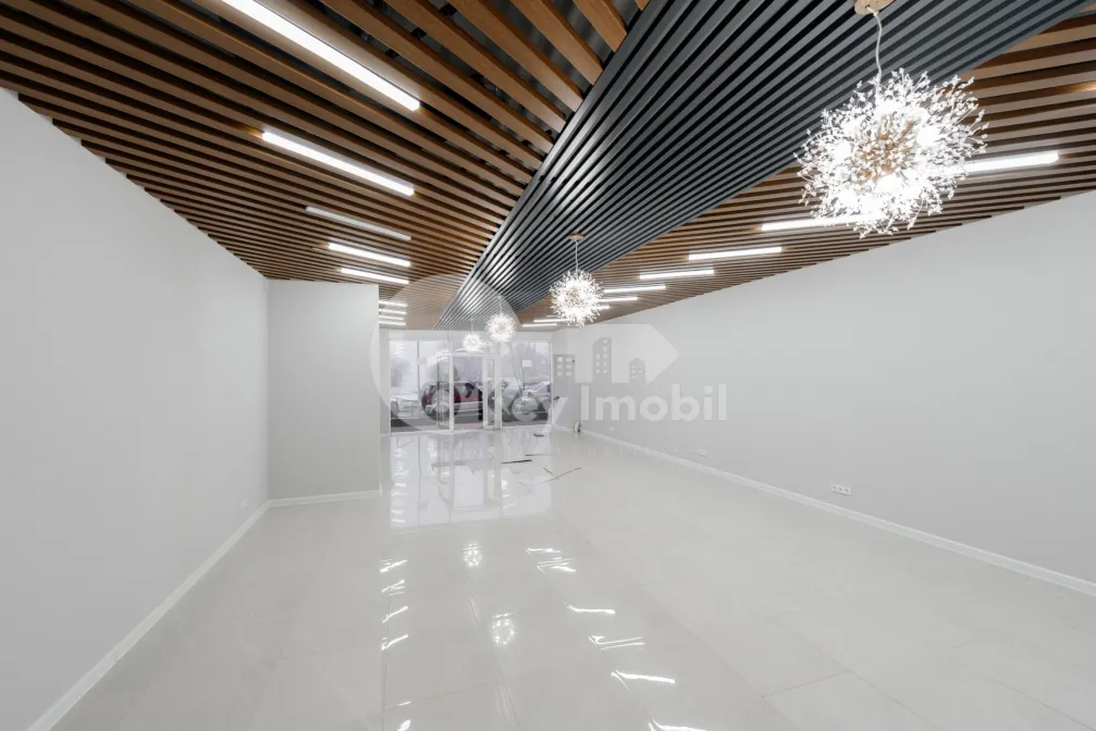 Spațiu comercial, DUMBRAVA