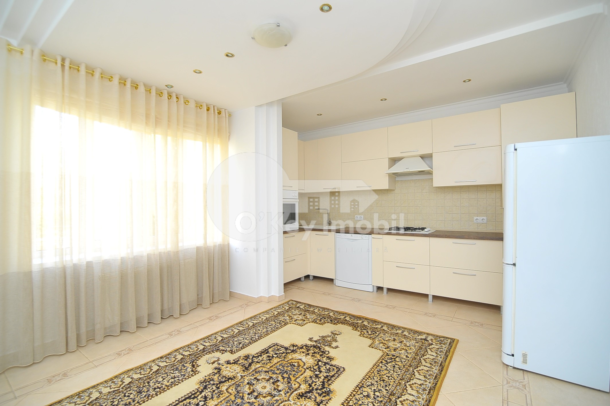 Casă, Centru, MOARA ROȘIE