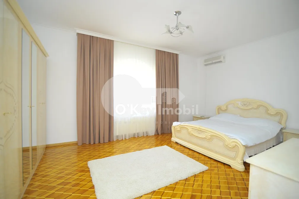 Дом, Центр, МОАРА РОШИЕ