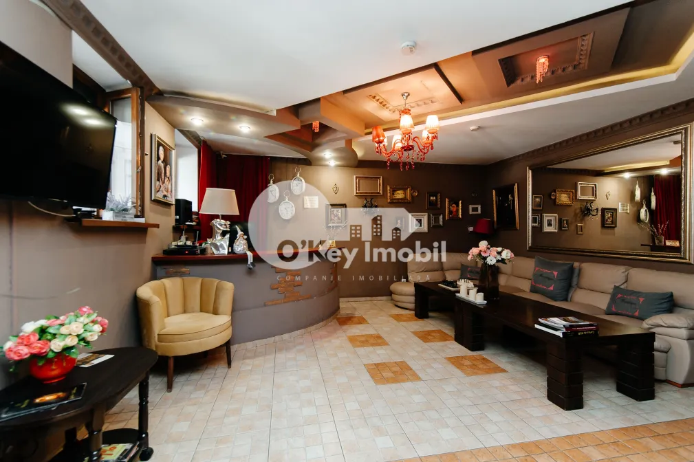 Дом, Центр, ВАСИЛЕ АЛЕКСАНДРИ