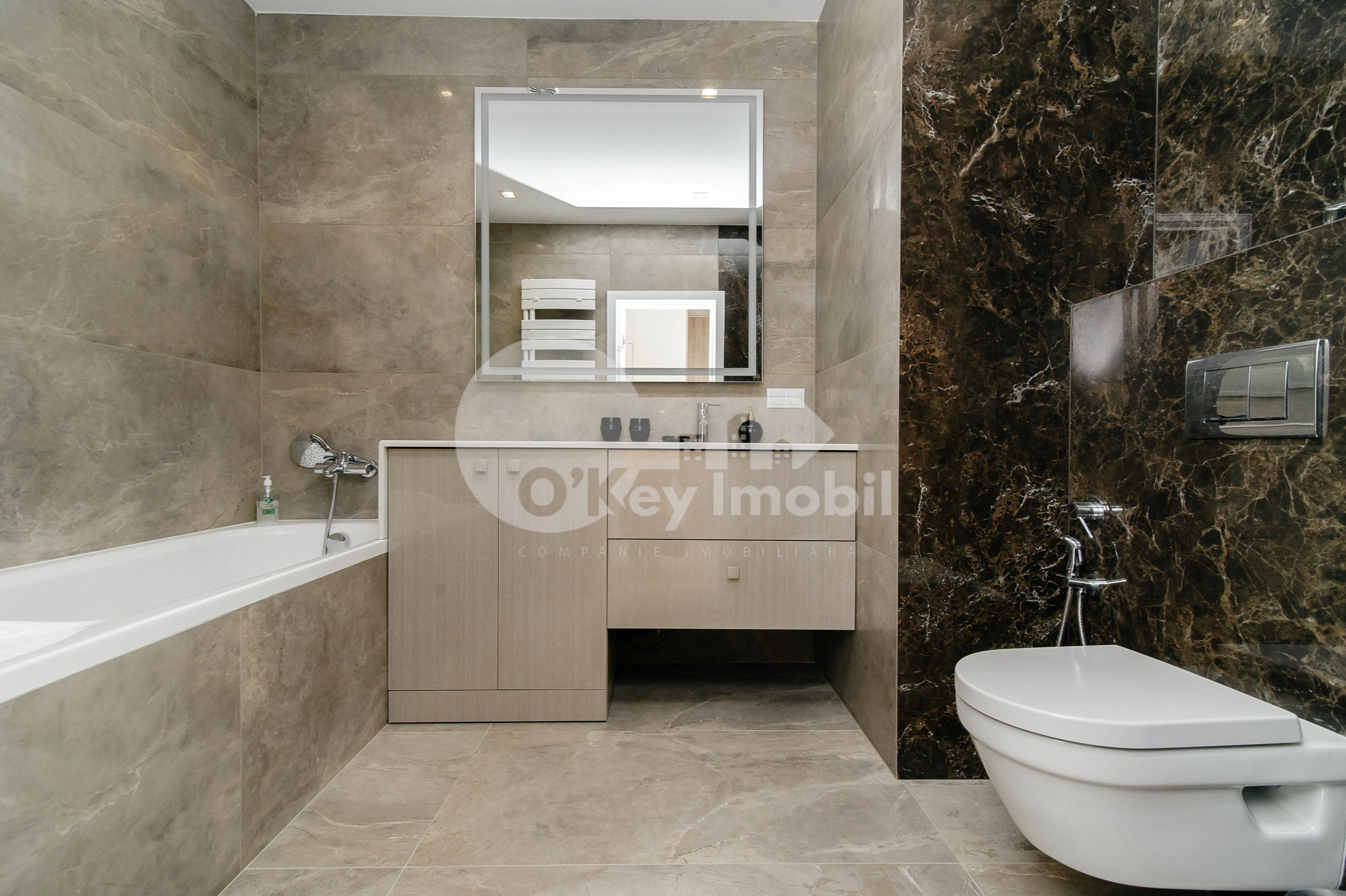 Apartament, Centru, ALEXANDRU CEL BUN