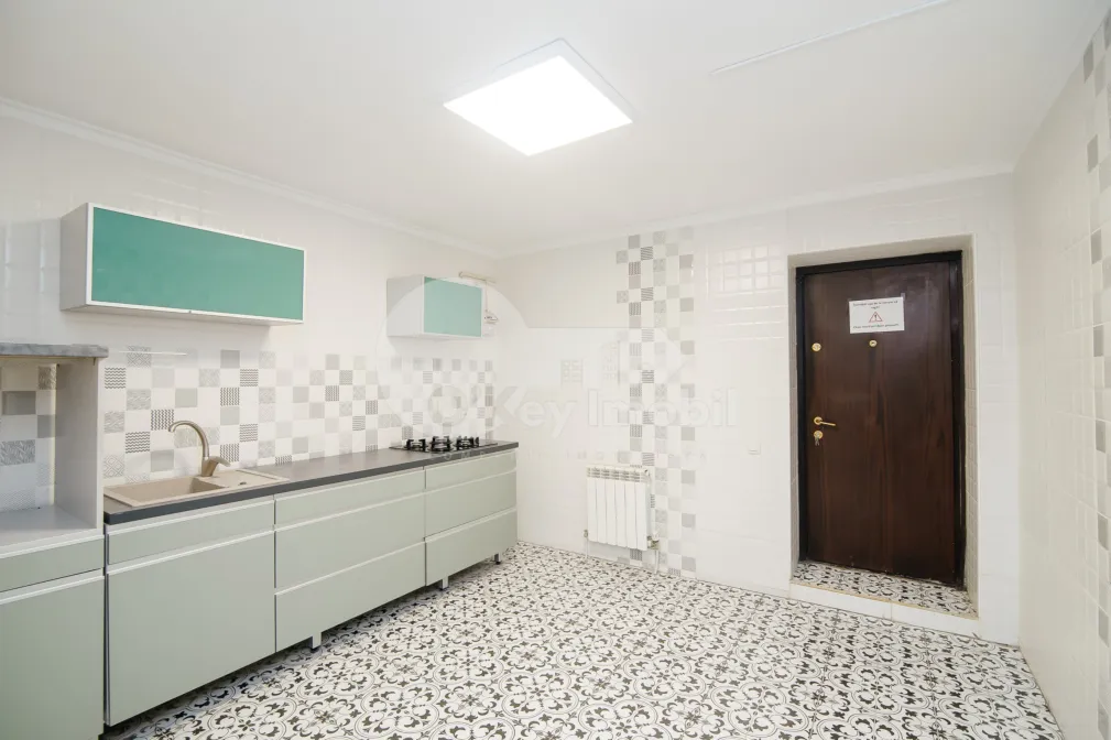 Офис, Центр, 31 АВГУСТА