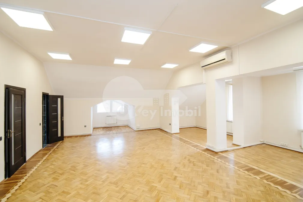 Офис, Центр, 31 АВГУСТА