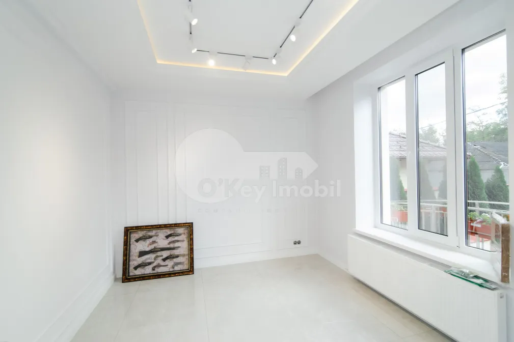 Дом, Центр, ЧОКЫРЛИЕЙ