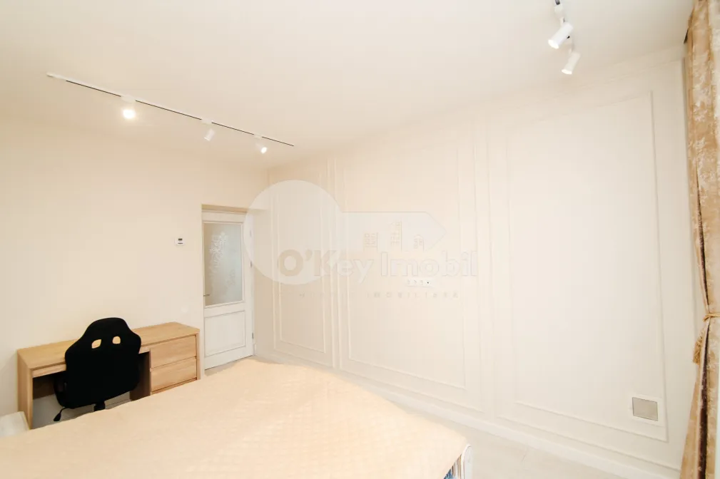 Дом, Центр, ЧОКЫРЛИЕЙ