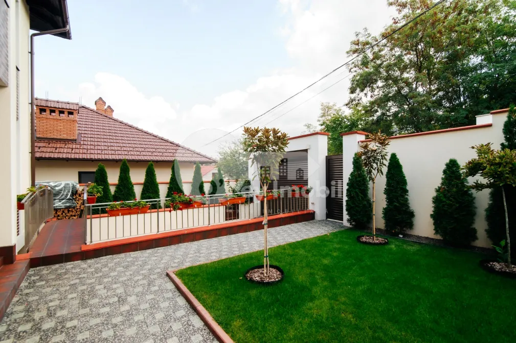 Дом, Центр, ЧОКЫРЛИЕЙ