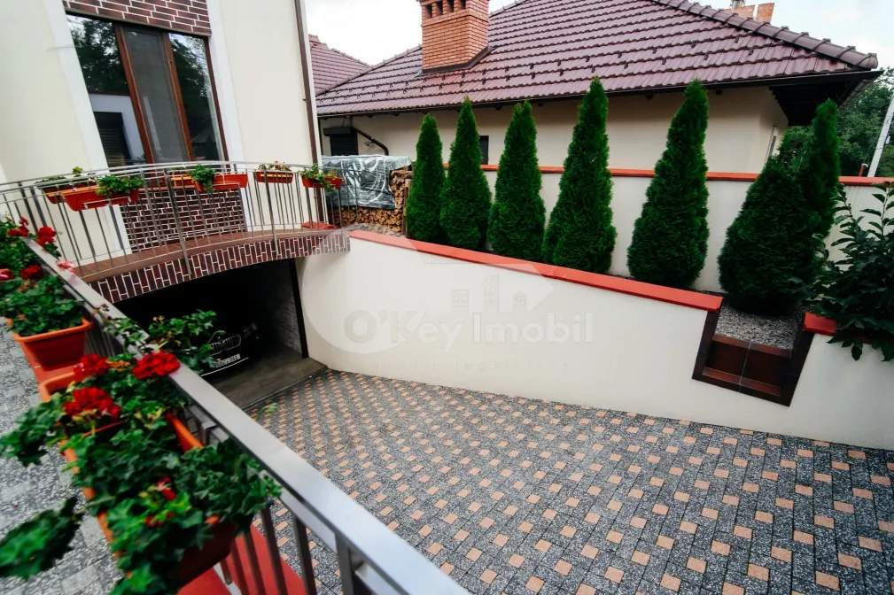 Дом, Центр, ЧОКЫРЛИЕЙ