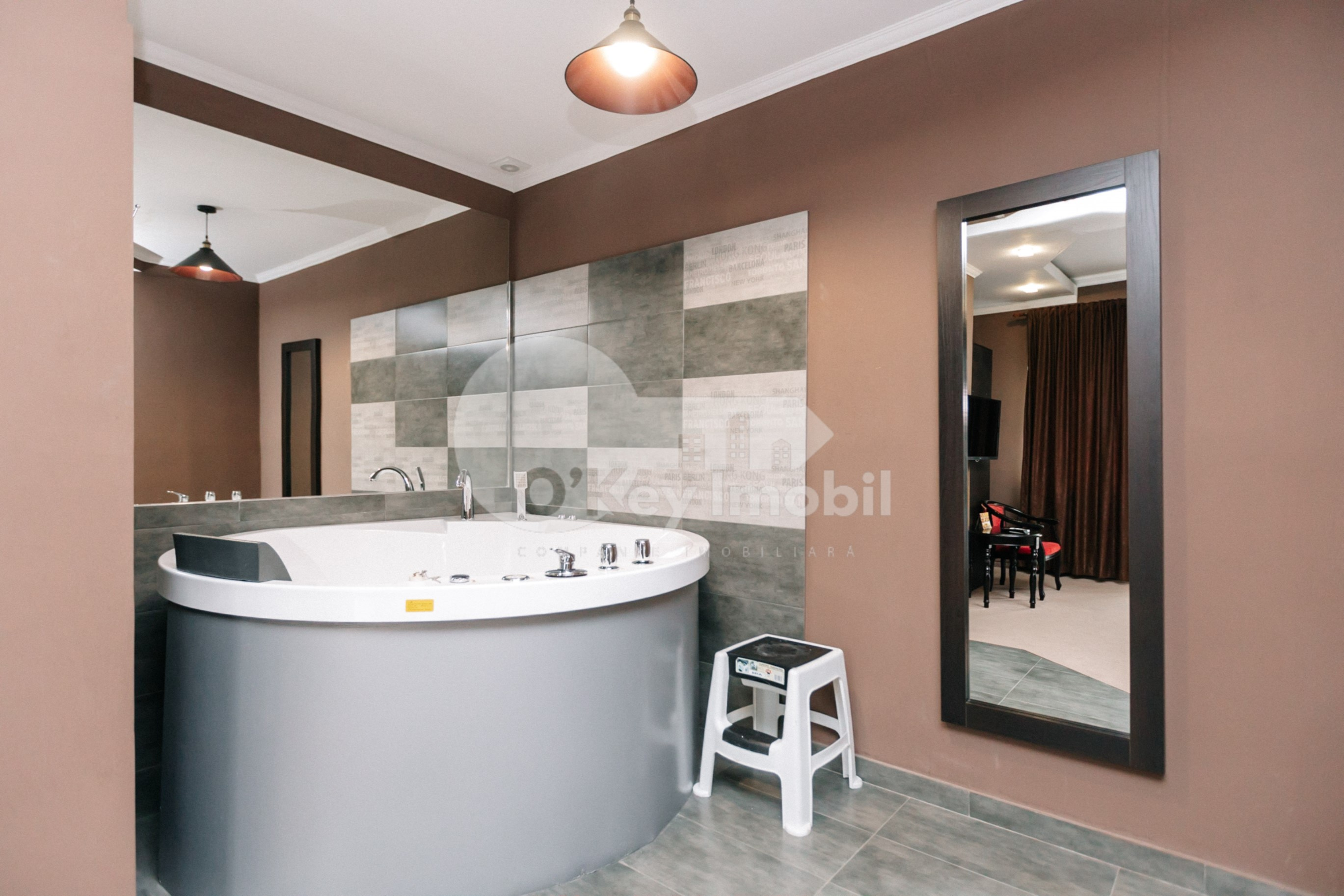 Casă, Centru, PIETRĂRIEI