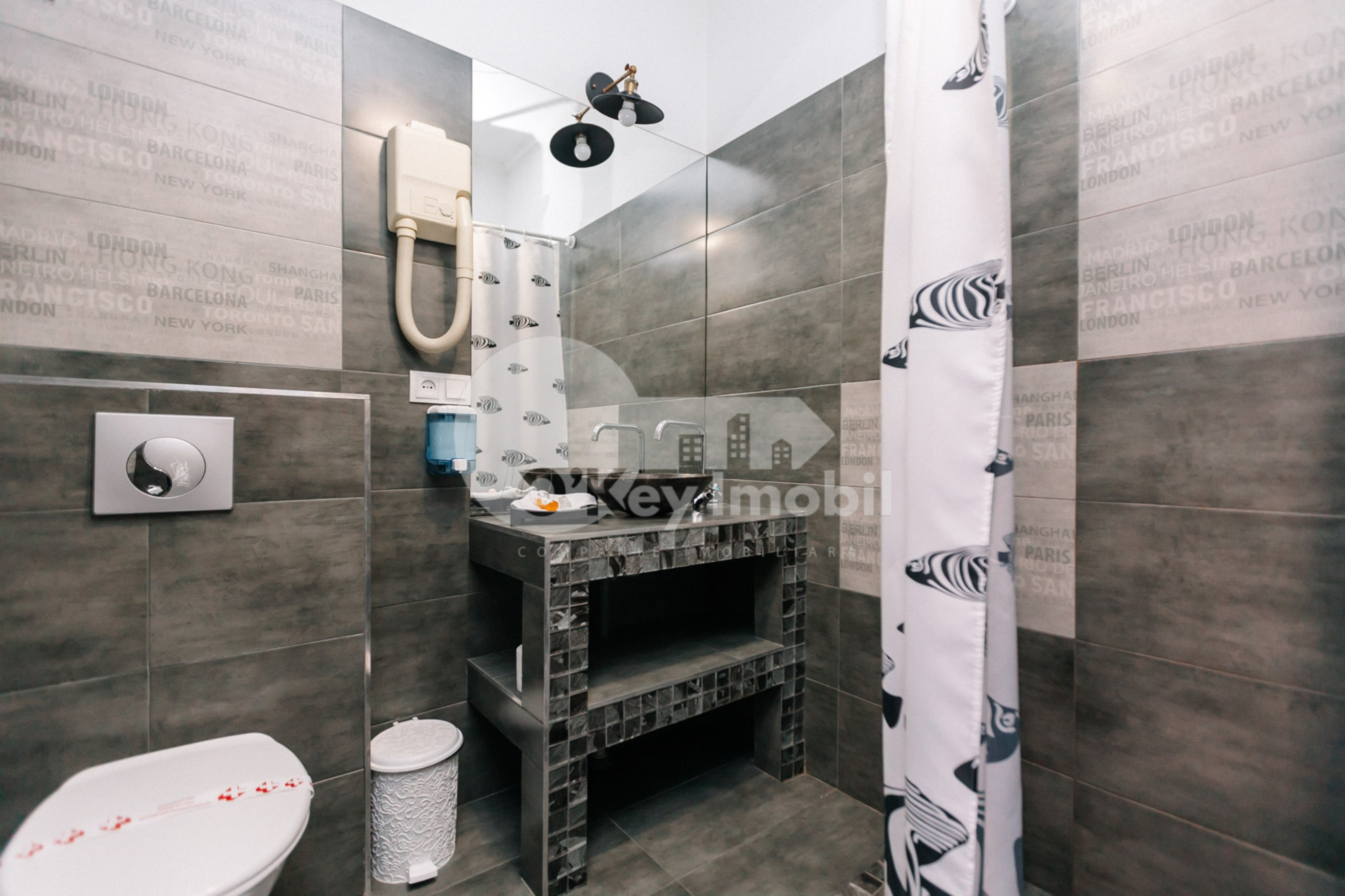 Casă, Centru, PIETRĂRIEI