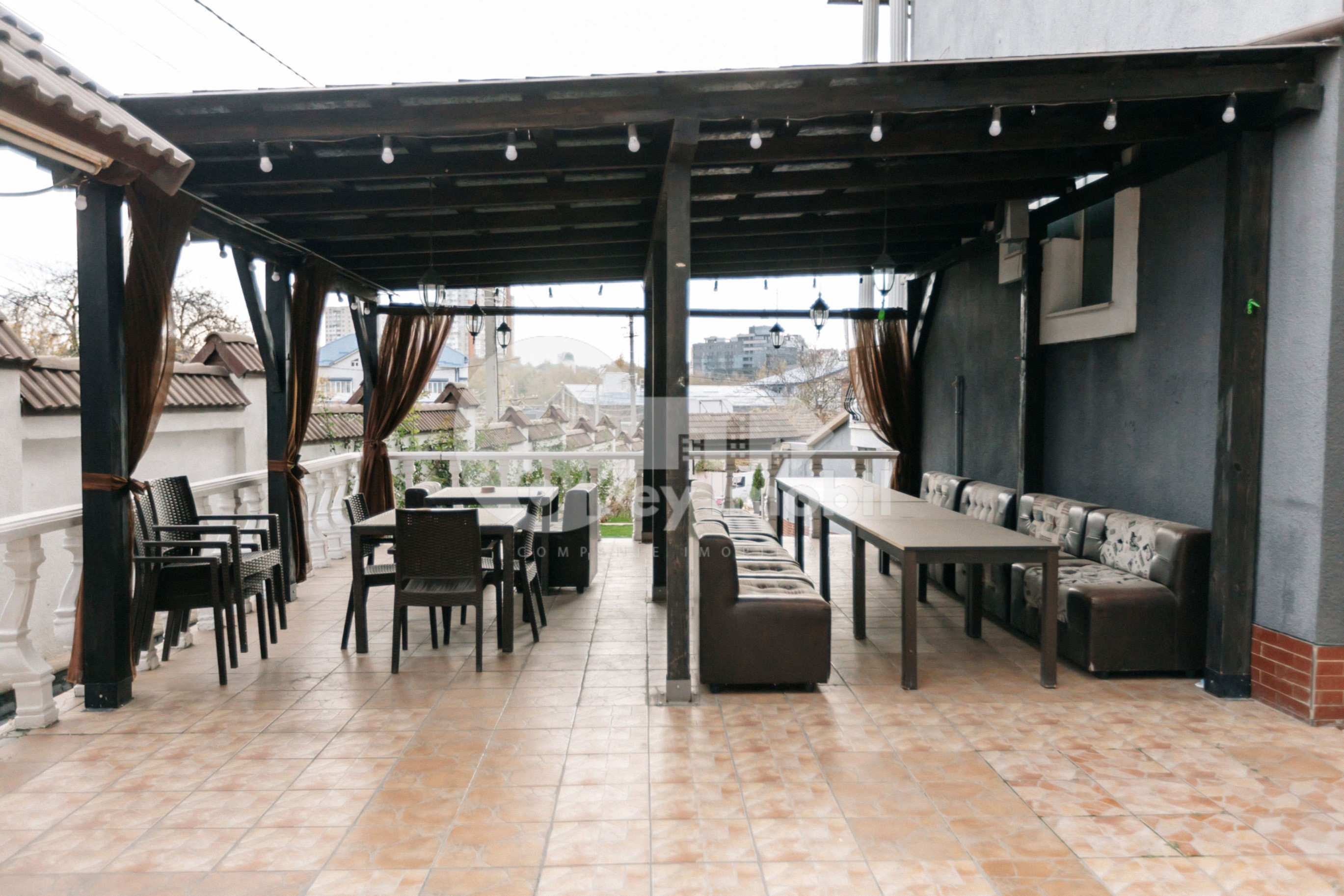 Casă, Centru, PIETRĂRIEI