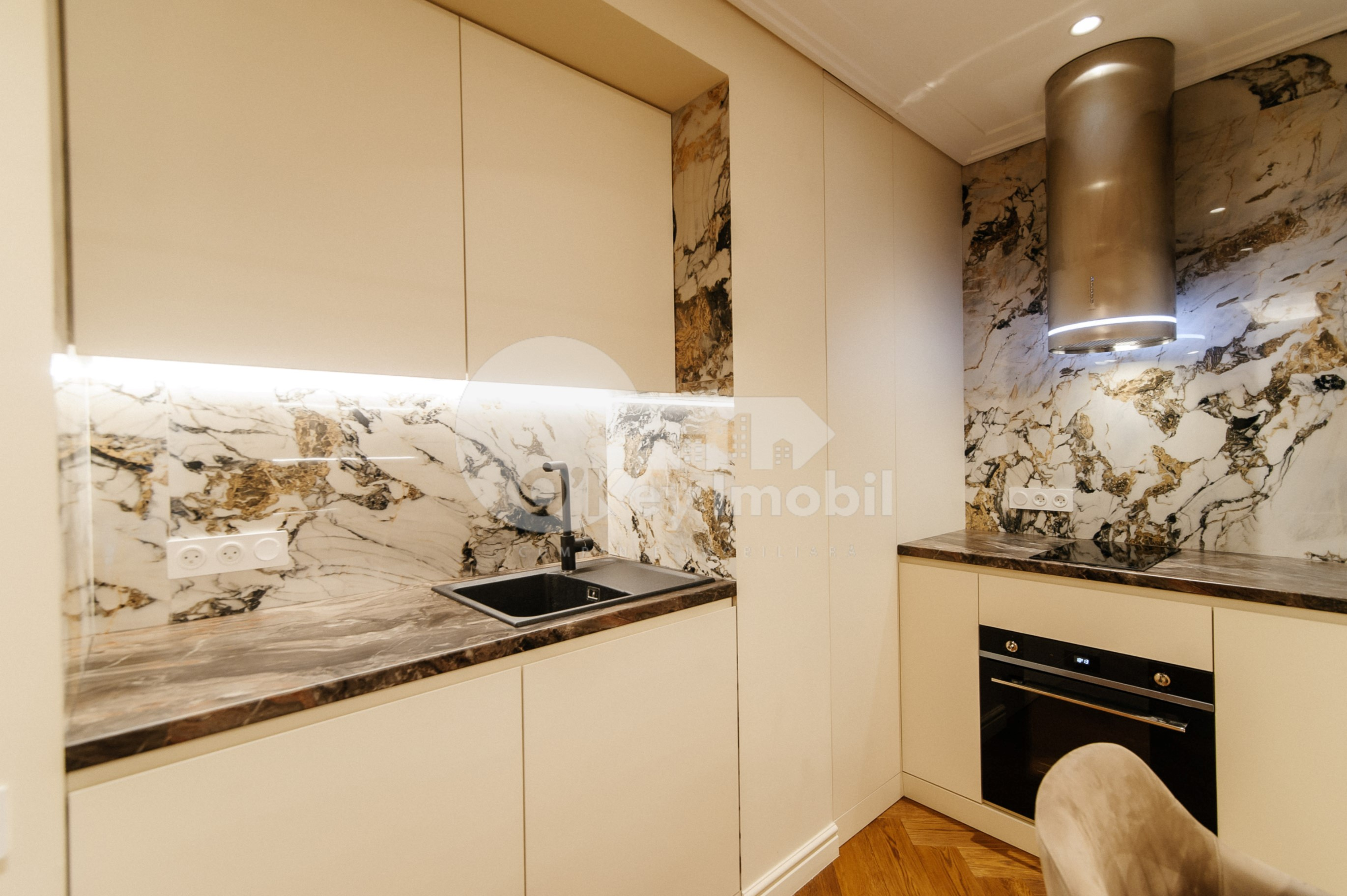 Apartament, Centru, LEV TOLSTOI