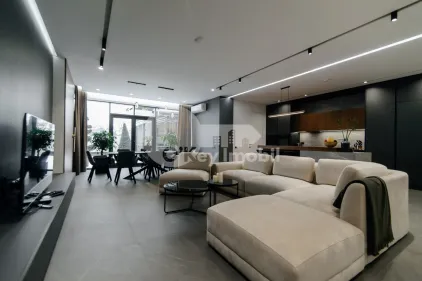 Квартира, Центр, УЛ. УНИВЕРСИТЭЦИЙ