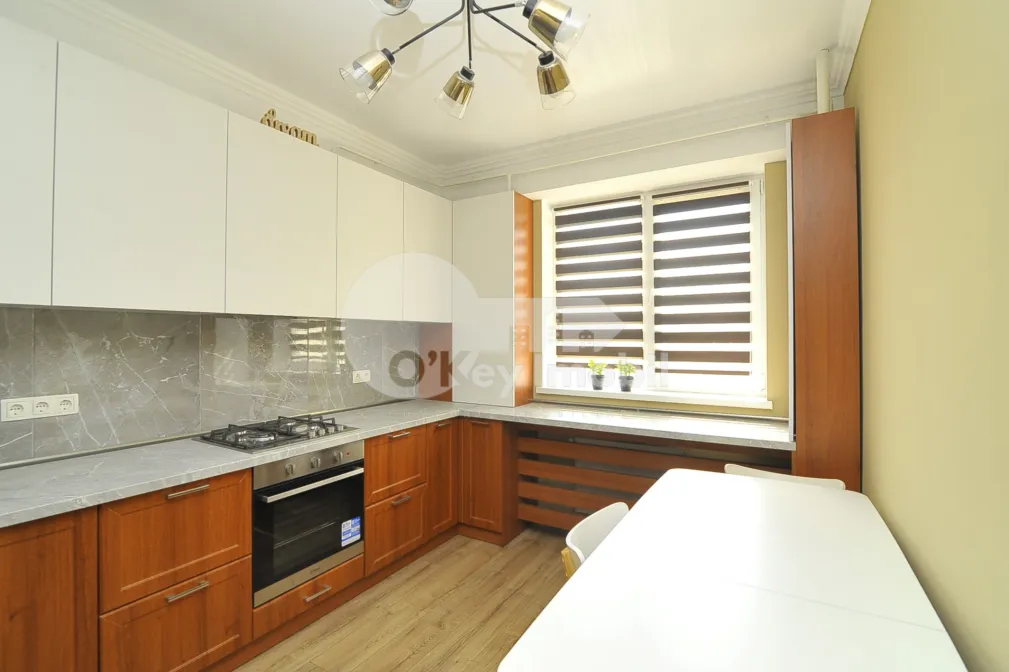 Apartament, Centru, ROMANĂ