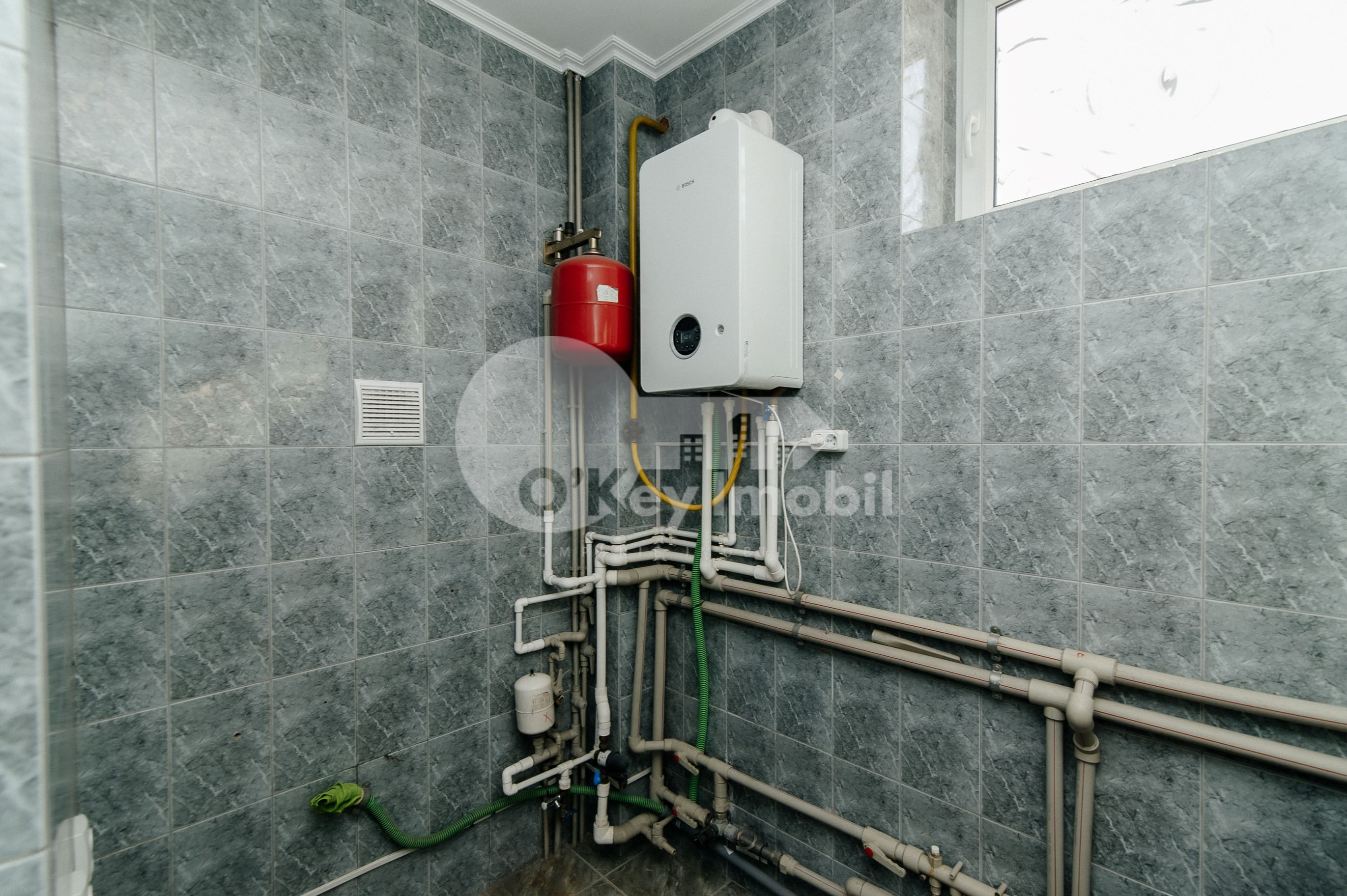 Casă, Botanica, CETATEA ALBĂ