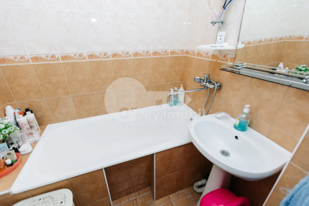 Квартира, Ботаника, КОСТЮЖЕНЬ