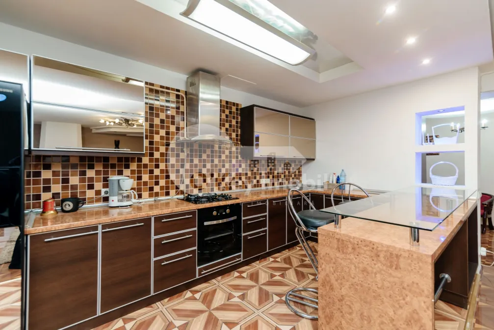 Apartament, Botanica