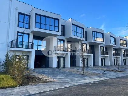 Таунхаус, Буюканы, ГИОЧЕИЛОР