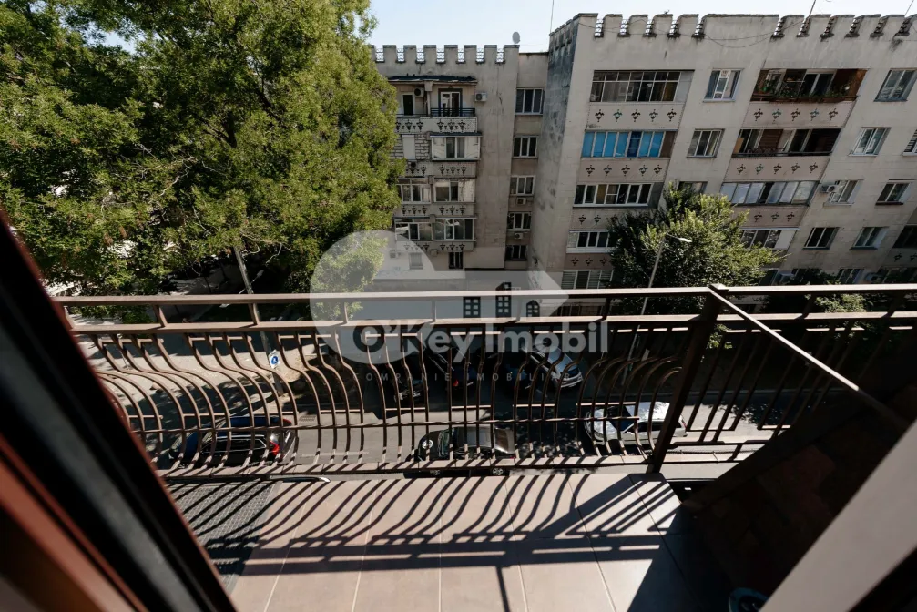 Офис, Центр, ЕВГЕНИЙ ДОГА