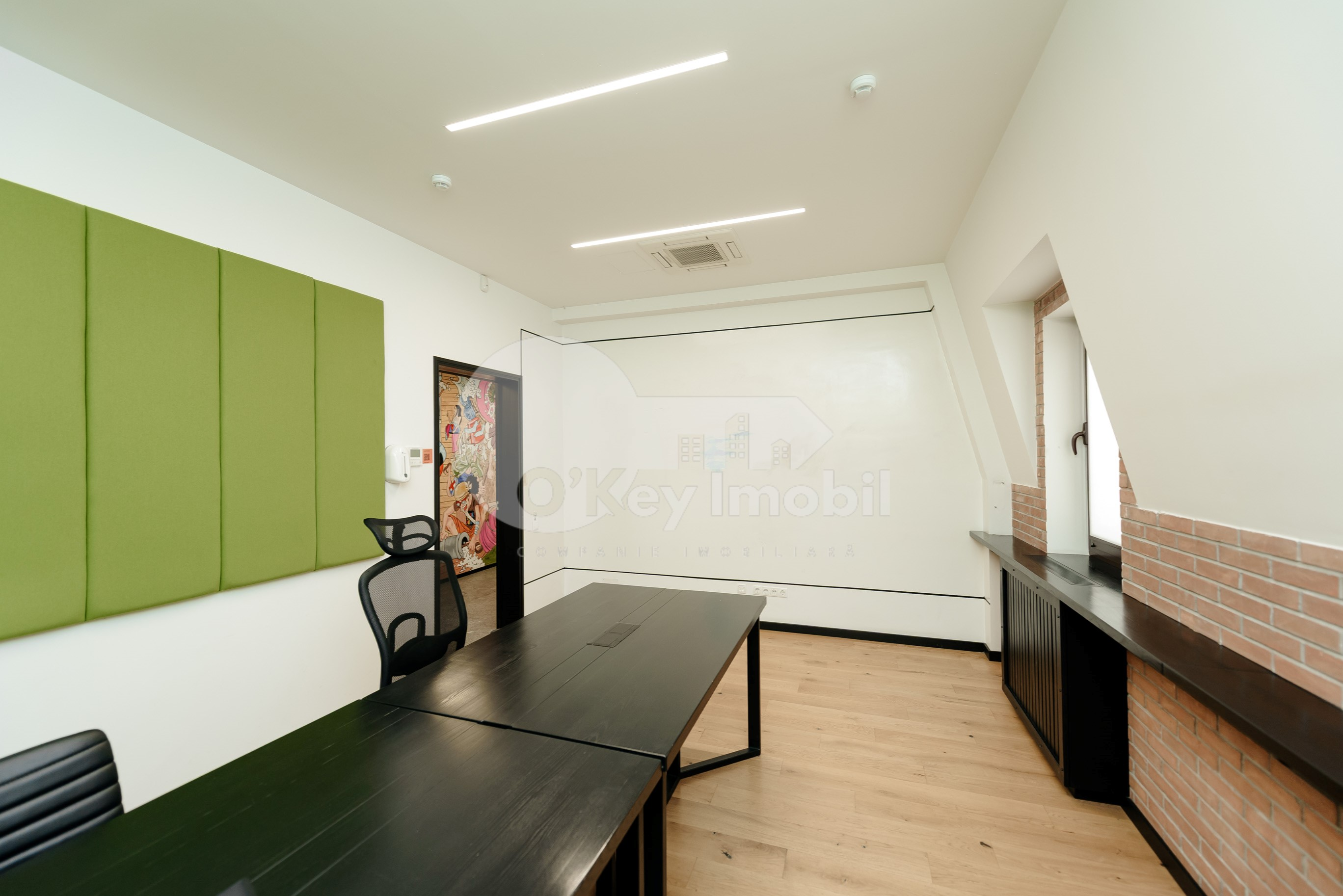 Oficiu, Centru, EUGEN DOGA