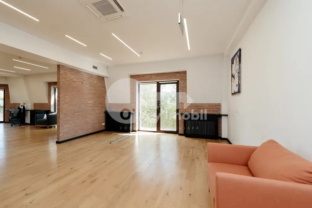 Офис, Центр, ЕВГЕНИЙ ДОГА