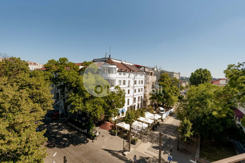 Офис, Центр, ЕВГЕНИЙ ДОГА