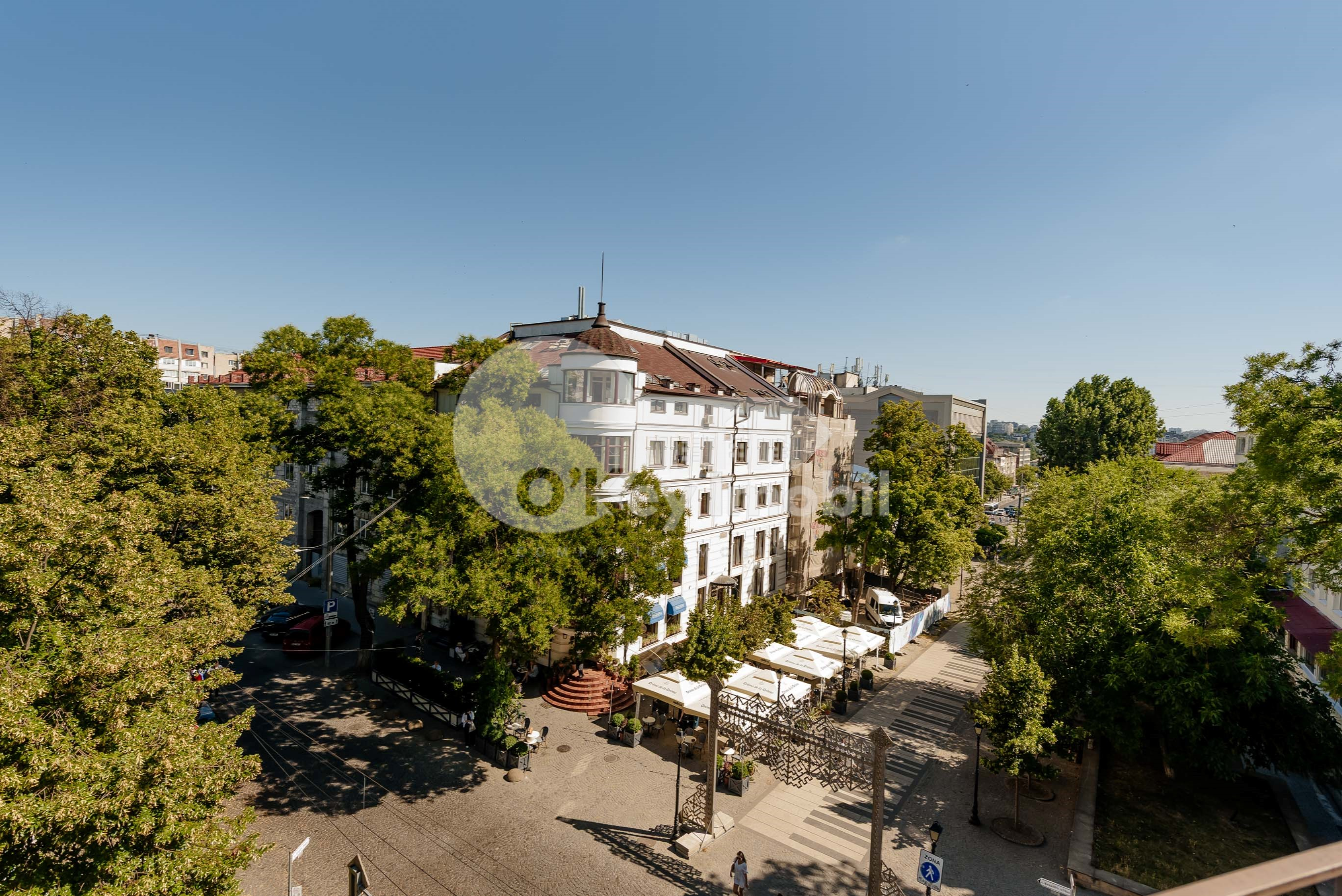 Oficiu, Centru, EUGEN DOGA