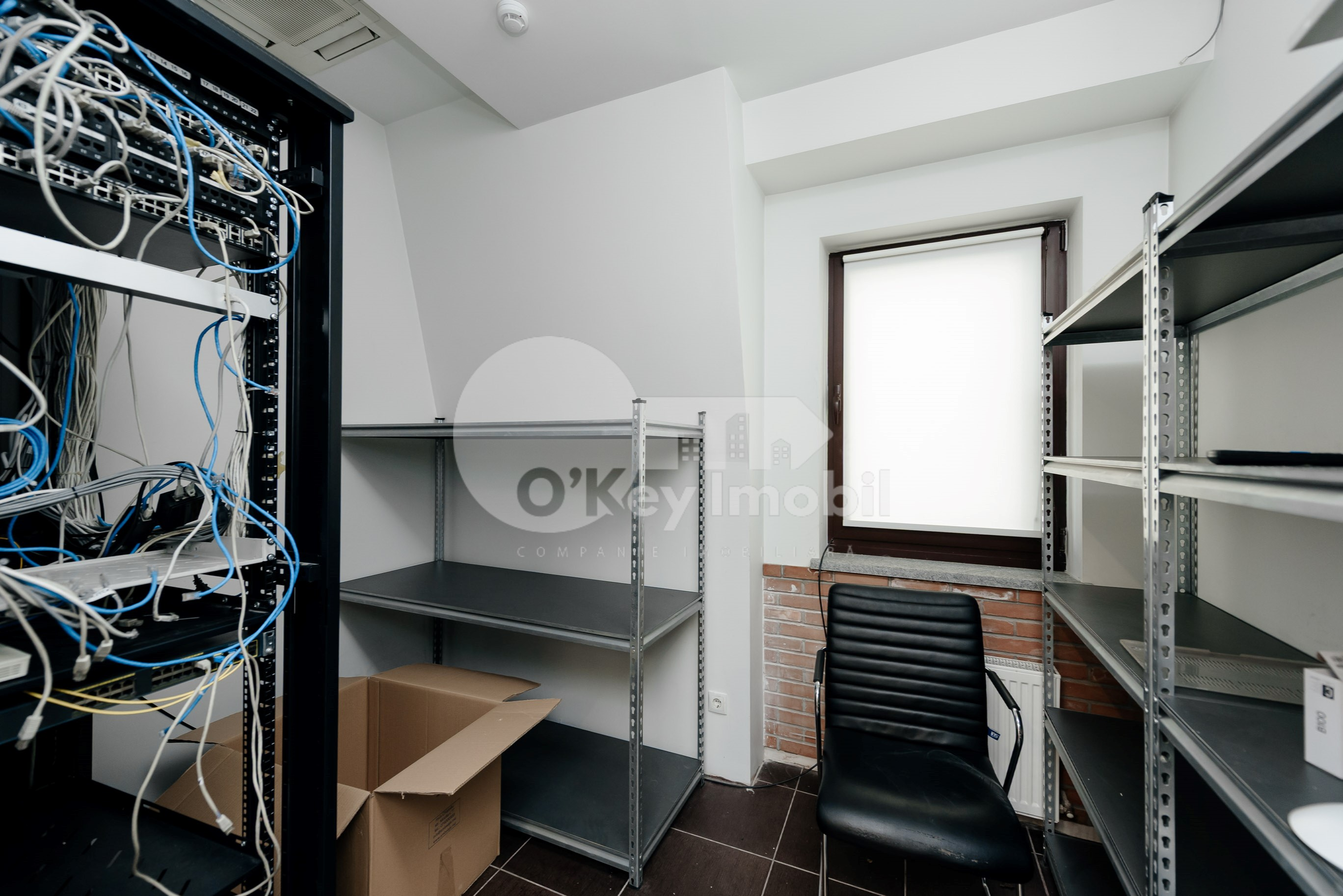 Oficiu, Centru, EUGEN DOGA