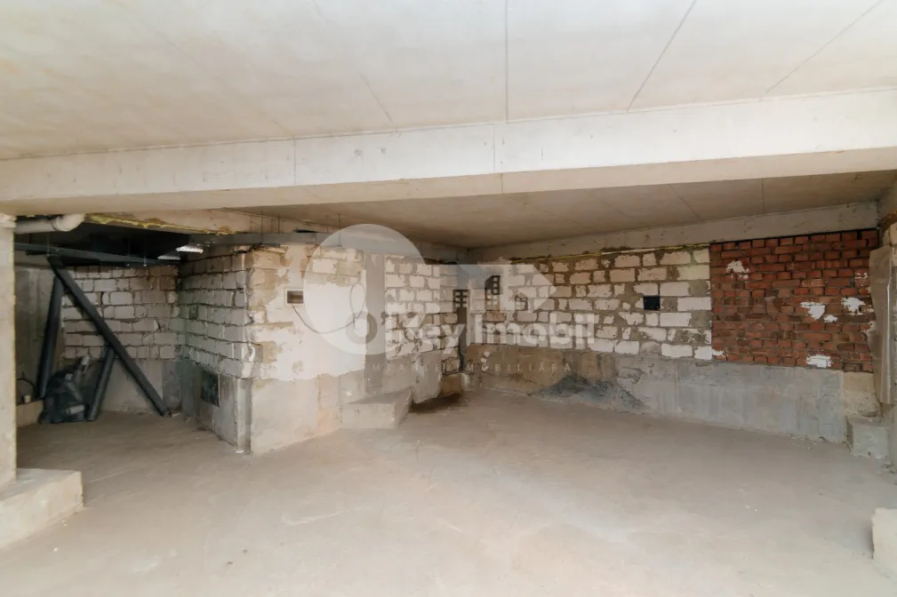 Комм. помещение, Центр, ВАЛЯ ТРАНДАФИРИЛОР