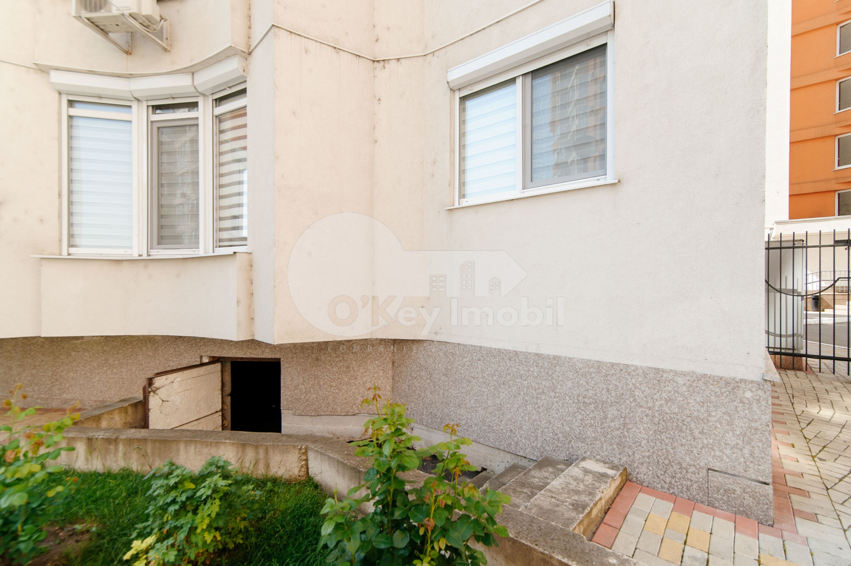 Spațiu comercial, Centru, VALEA TRANDAFIRILOR