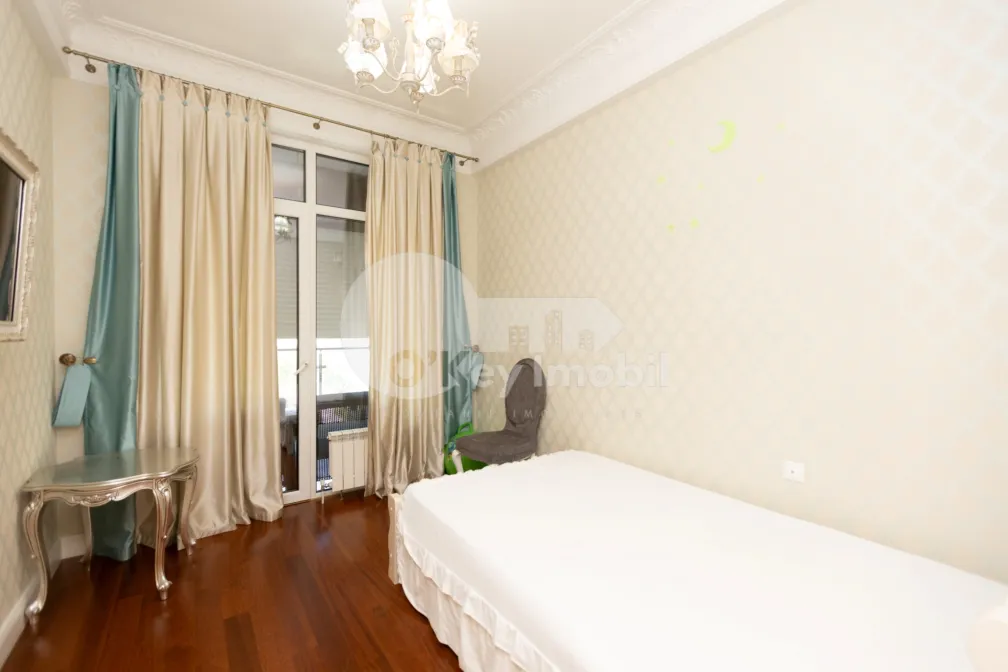 Квартира, Центр, А. МАТЕЕВИЧ