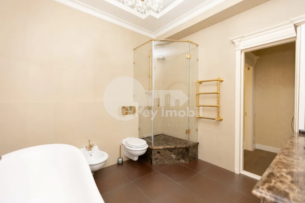 Квартира, Центр, А. МАТЕЕВИЧ