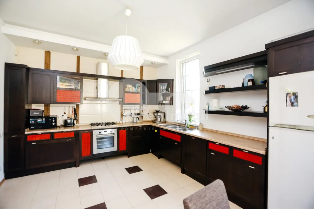 Casă, Centru, MALINA MICĂ