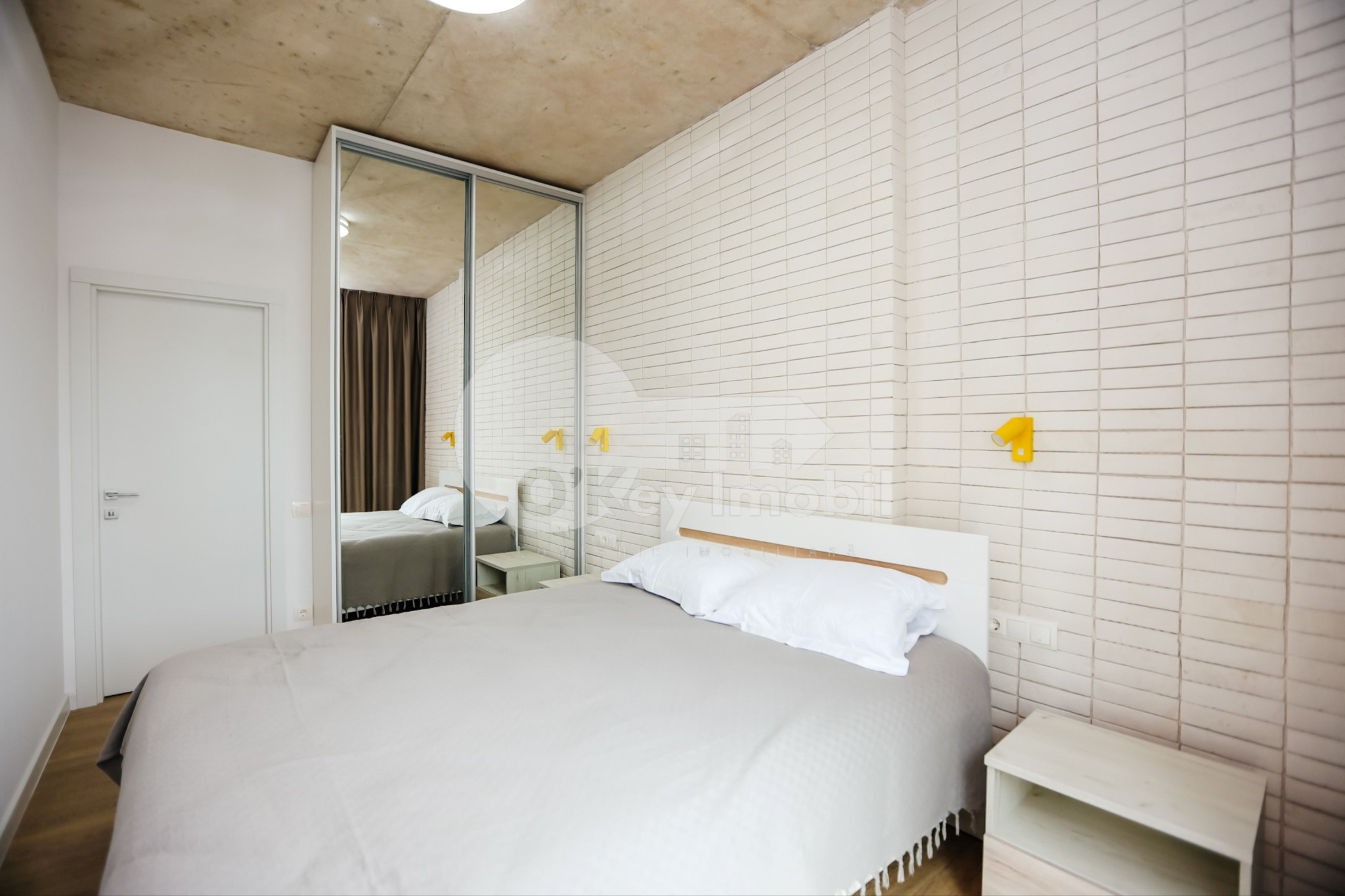 Apartament, Centru, MOARA ROȘIE