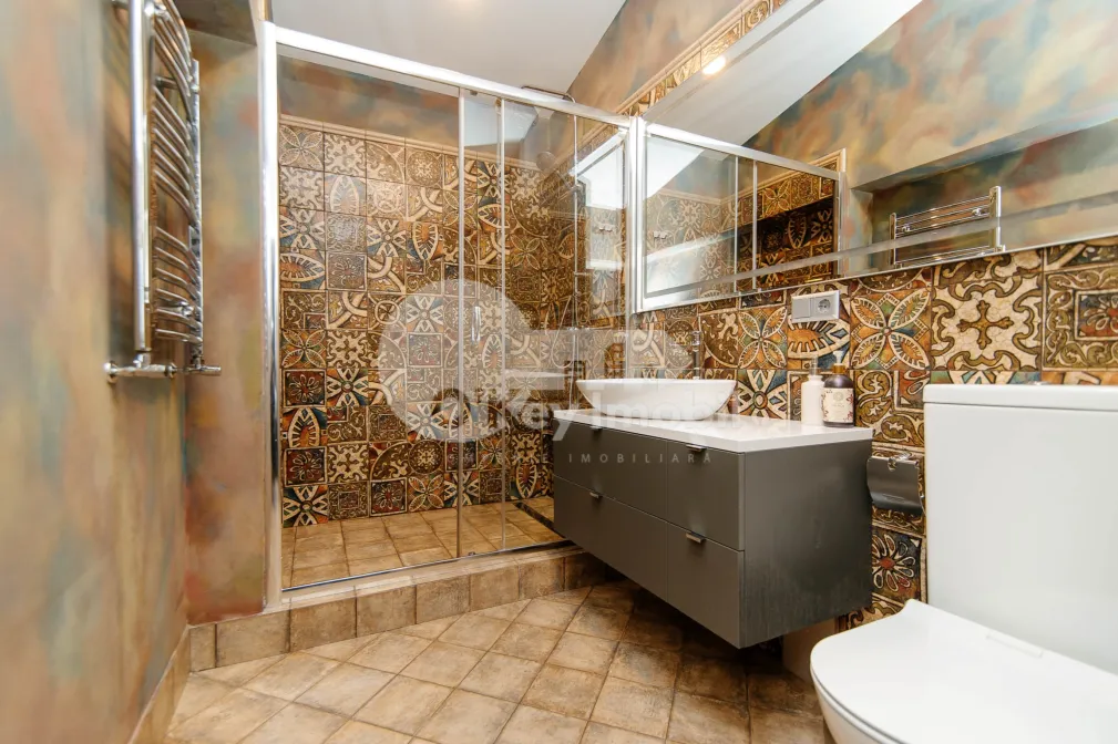 Пентхаус, Центр, ЛЕВ ТОЛСТОЙ