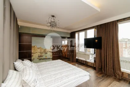 Penthouse, Centru, LEV TOLSTOI