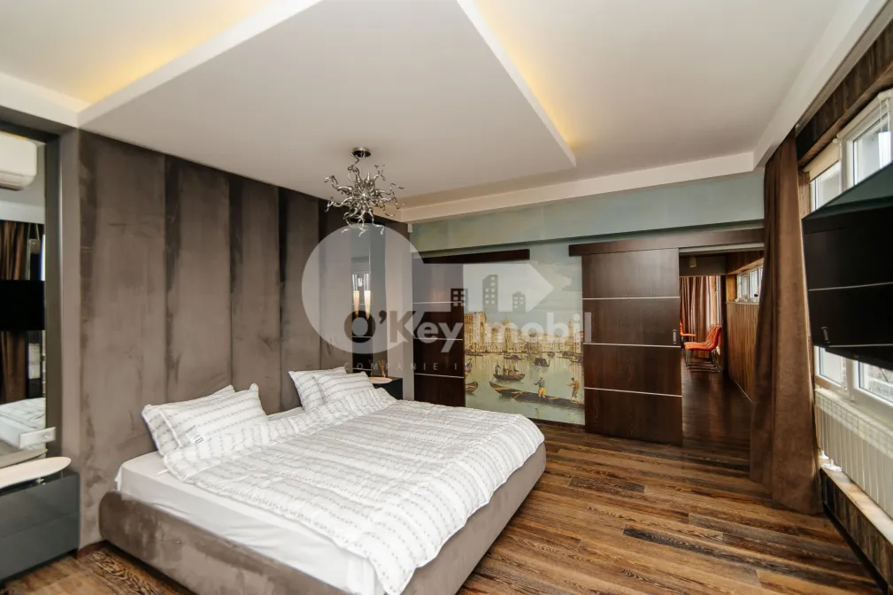 Пентхаус, Центр, ЛЕВ ТОЛСТОЙ