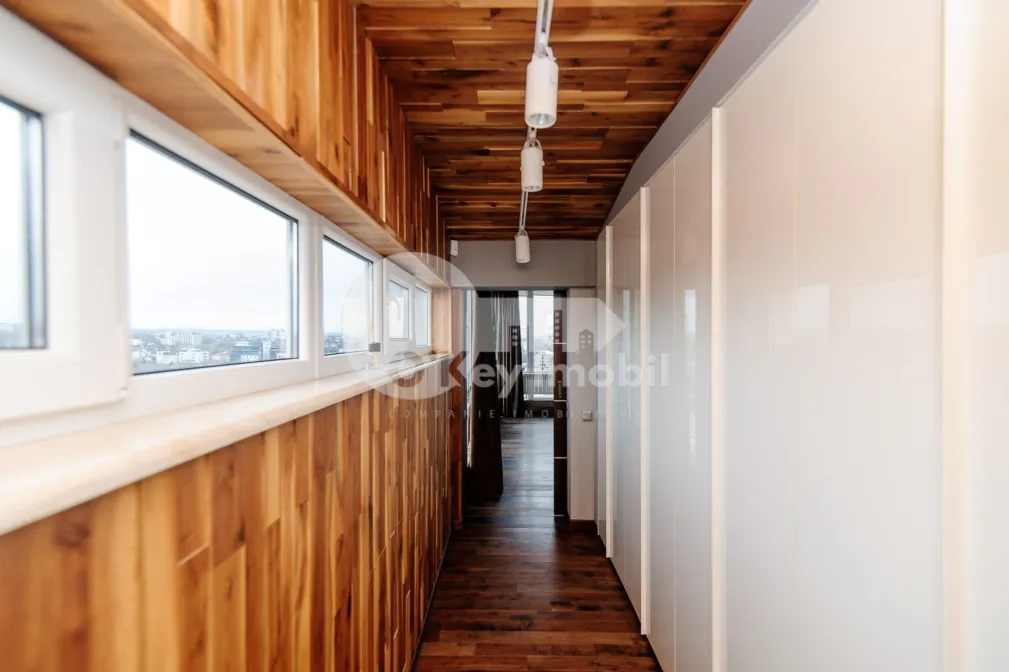 Пентхаус, Центр, ЛЕВ ТОЛСТОЙ