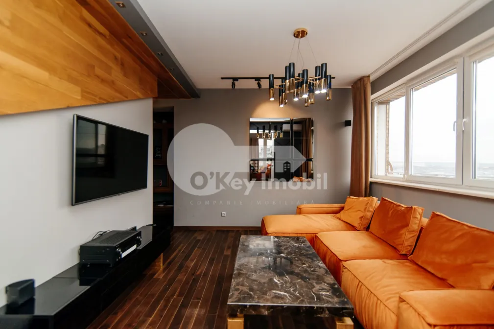 Пентхаус, Центр, ЛЕВ ТОЛСТОЙ