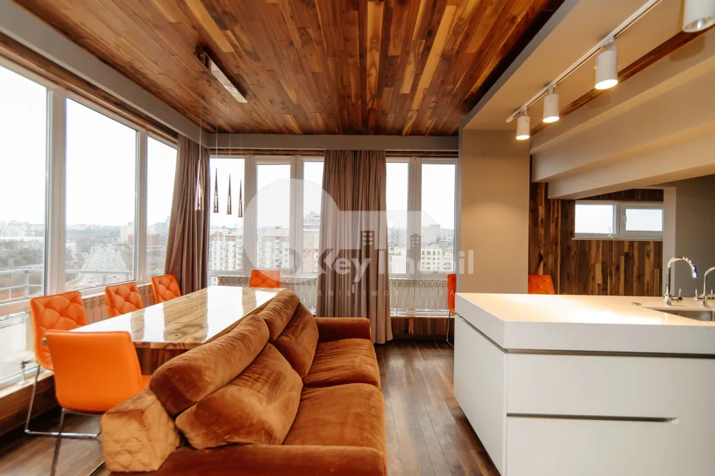 Пентхаус, Центр, ЛЕВ ТОЛСТОЙ