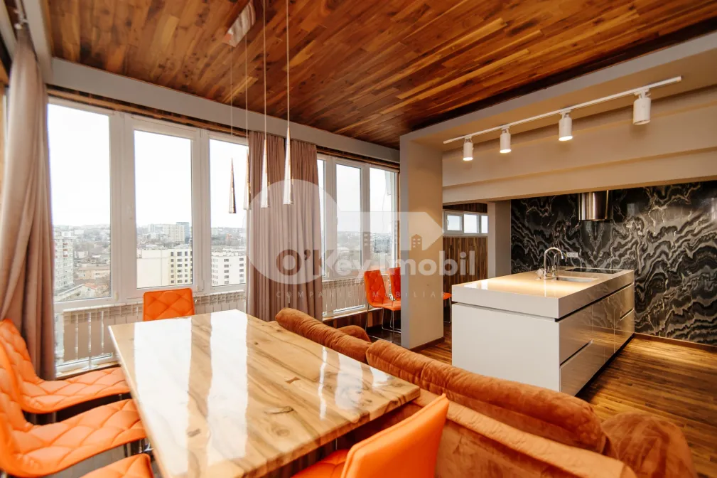 Пентхаус, Центр, ЛЕВ ТОЛСТОЙ