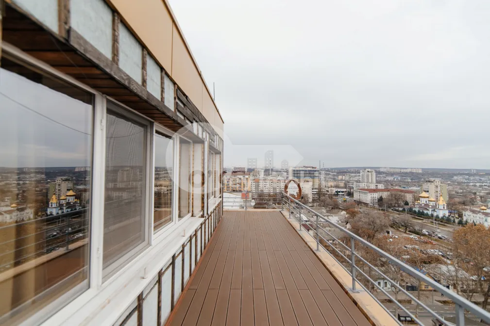 Пентхаус, Центр, ЛЕВ ТОЛСТОЙ