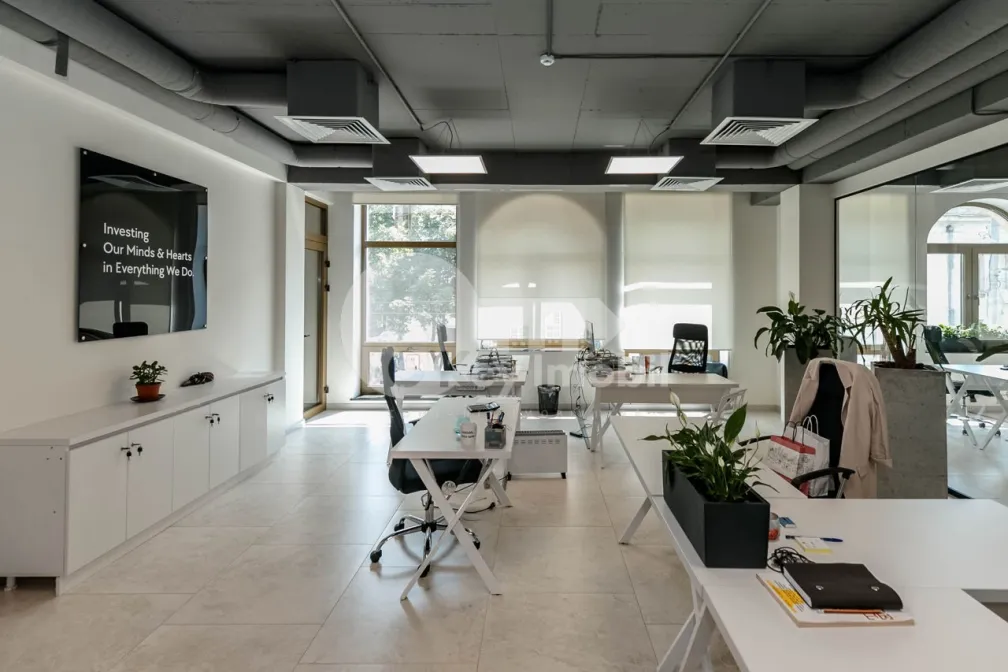 Офис, Центр, ПЕТРУ МОВИЛЭ